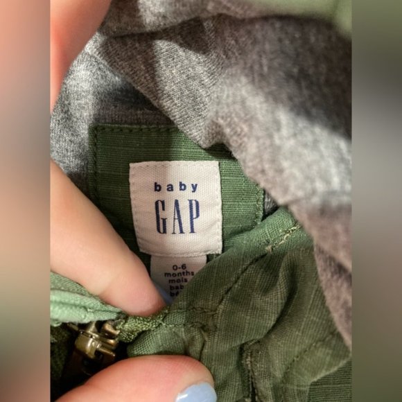 Baby GAP 0-6 months Army green cargo jacket EUC - Picture 10 of 10